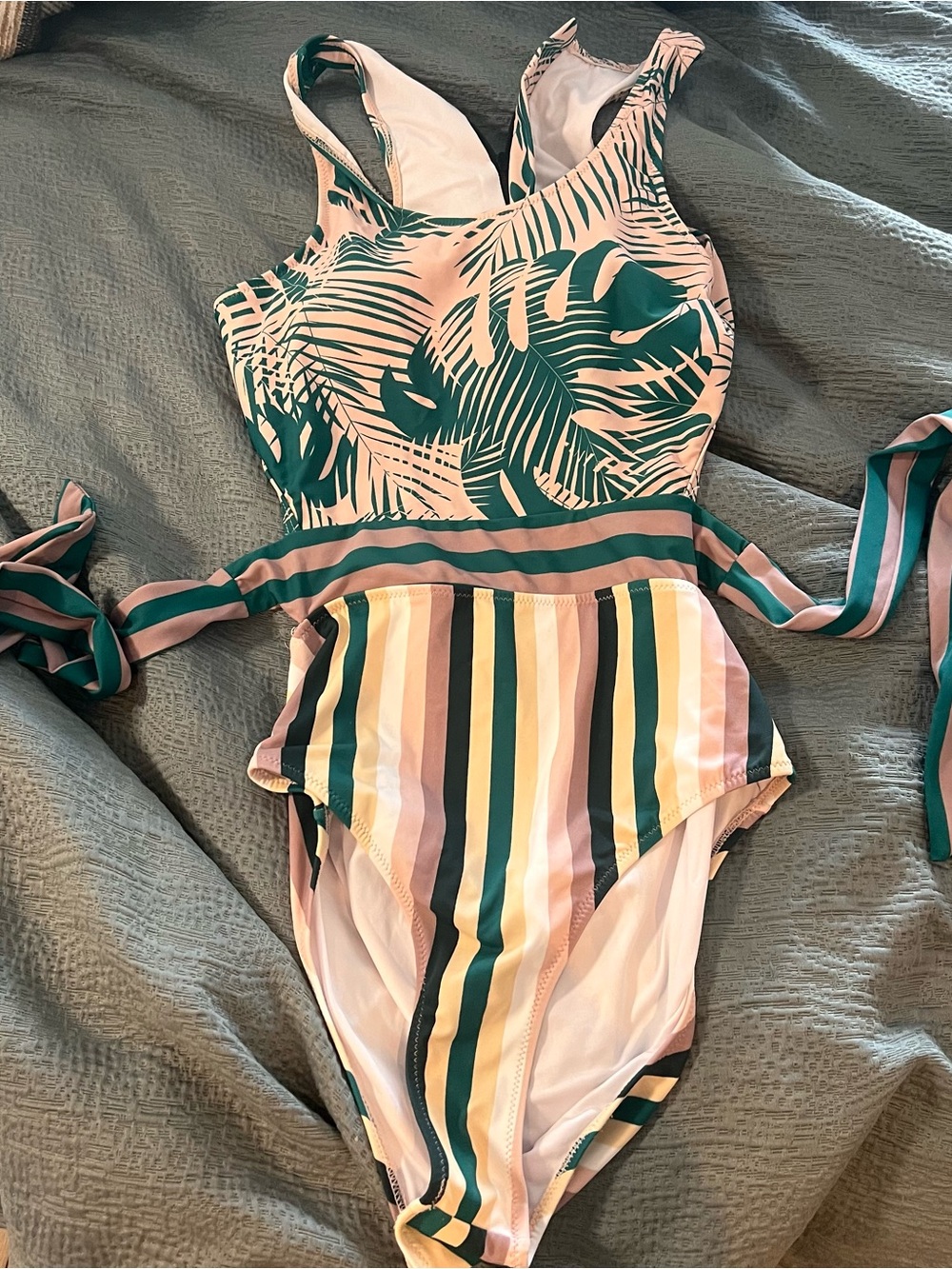 NWOT Cupshe Pink and Green Striped Tropical One-Piece cutout Swimsuit medium